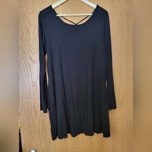 Easel long sleeve criss cross back detail black tunic dress with pockets S